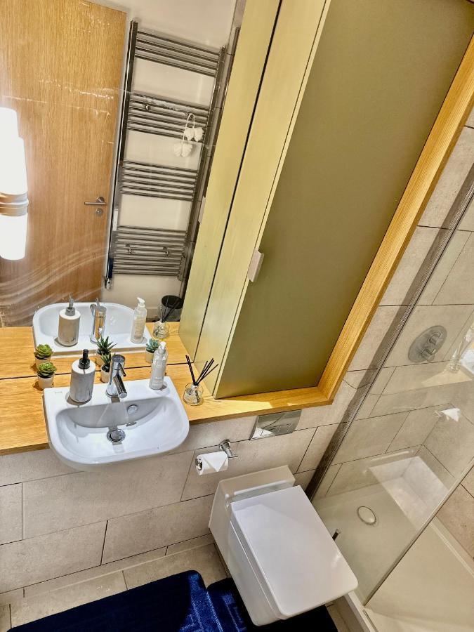 Modern Luxury Oasis Rooms 02 Arena-Excel-Canary Wharf Ldn Лондон Екстериор снимка
